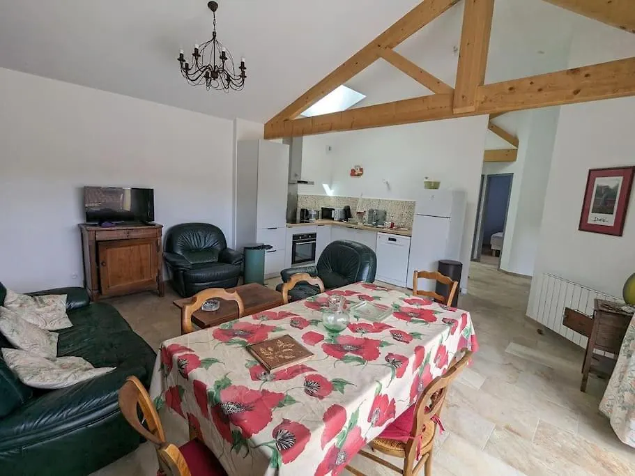 Elegante Maison T4 Avec Terrasse Vue Rhone Sablons  Prázdninový dům Sablons (Drome)