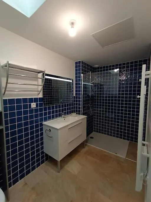 Hébergement de vacances Elegante Maison T4 Avec Terrasse Vue Rhone Sablons  France