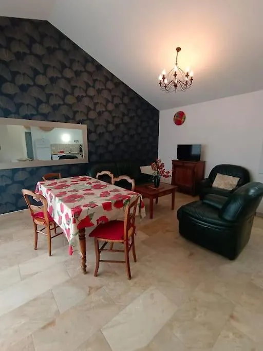 Elegante Maison T4 Avec Terrasse Vue Rhone Sablons  Hébergement de vacances Sablons (Drome)